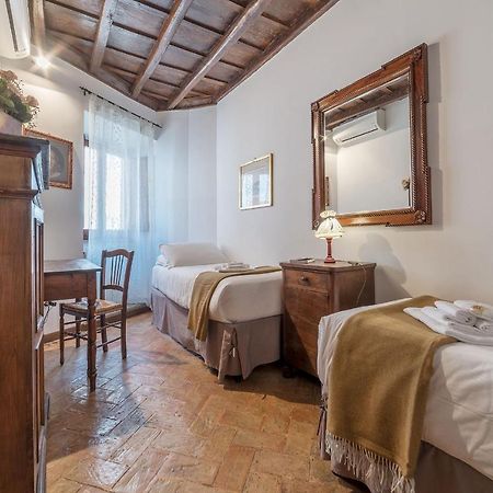 By The Charming Piazza Navona - Fromhometoרומא מראה חיצוני תמונה